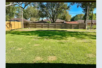 1027 S Anderson Street, Angleton, TX 77515 - Photo 33