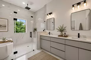 4201 Oats St, Houston, TX 77020 - Photo 3
