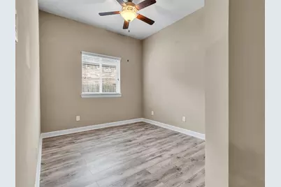 375 Westlake Terrace Drive, Conroe, TX 77304 - Photo 7