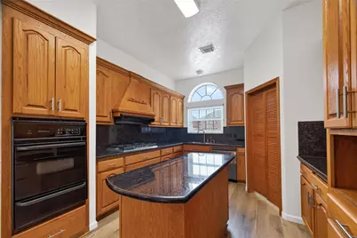 7403 Oak Walk Drive, Humble, TX 77346 - Photo 15