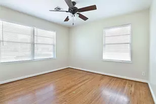1321 Thornton Rd, Houston, TX 77018 - Photo 11