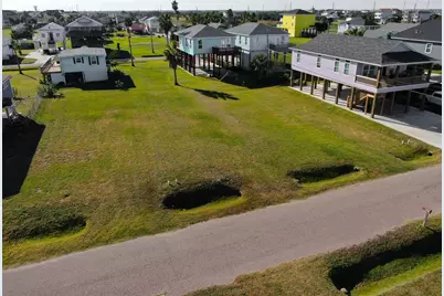 4024B Surf Drive, Galveston, TX 77554 - Photo 17