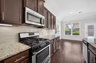 17911 Shadow Oak Dr, Cypress, TX 77429 - Photo 9