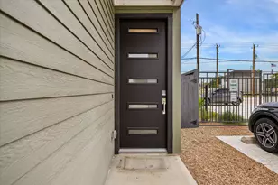 1117 Highland Square Ln, Houston, TX 77091 - Photo 3