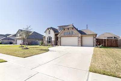7111 Hillside Avenue, Mont Belvieu, TX 77523 - Photo 1