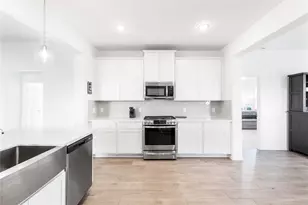 7111 Hillside Ave, Mont Belvieu, TX 77523 - Photo 15