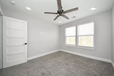 807 Avenue J, Conroe, TX 77301 - Photo 25