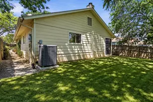 7974 Wayside Trail, San Antonio, TX 78244 - Photo 25