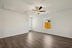 10430 Red Cardinal Dr, Cleveland, TX 77328 - Photo 3