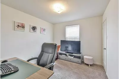 2050 Wilde Elm Drive, Houston, TX 77090 - Photo 17