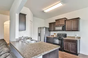 2050 Wilde Elm Dr, Houston, TX 77090 - Photo 5