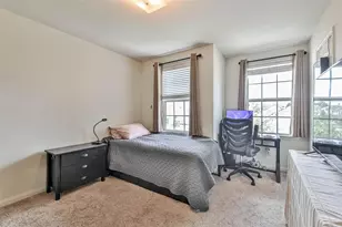 2050 Wilde Elm Dr, Houston, TX 77090 - Photo 15