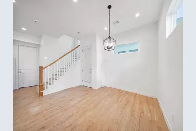 8934 Knoll Villas Street, Houston, TX 77080 - Photo 7