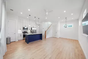 8934 Knoll Villas St, Houston, TX 77080 - Photo 5