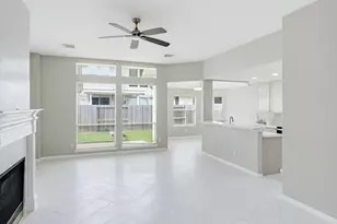 4619 Schiller Park Ln, Sugar Land, TX 77479 - Photo 5