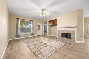 212 Silverbrook Ln, Dickinson, TX 77539 - Photo 13