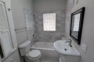 1133 W Gray St, Houston, TX 77019 - Photo 17