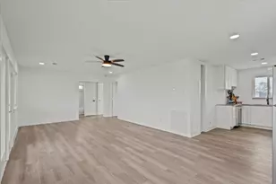 251 Barracuda St, Bayou Vista, TX 77563 - Photo 7