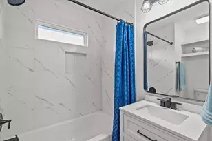 251 Barracuda St, Bayou Vista, TX 77563 - Photo 17