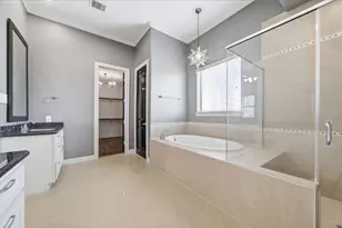 3219 Maxroy St, Houston, TX 77008 - Photo 17
