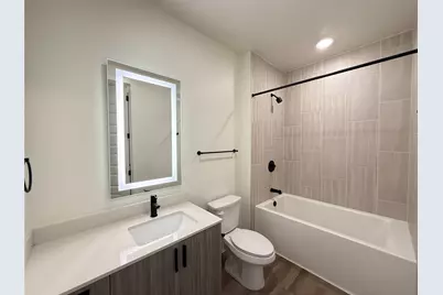 2520 Washington Ave #B4, Houston, TX 77007 - Photo 9