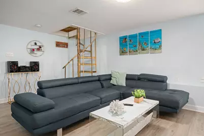 3723 Avenue S, Galveston, TX 77550 - Photo 9