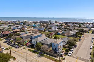 3723 Ave S, Galveston, TX 77550 - Photo 33