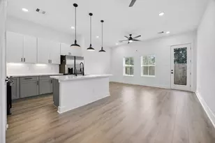 314 Neyland St, Houston, TX 77022 - Photo 9