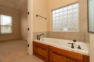 7 Stonebrook Ct, Beaumont, TX 77706 - Photo 13