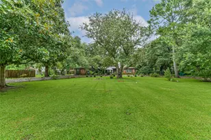 623 Laurel St, La Marque, TX 77568 - Photo 1