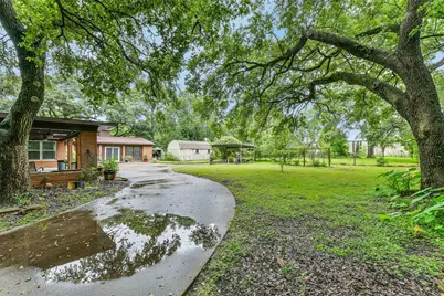 623 Laurel Street, La Marque, TX 77568 - Photo 5