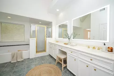 1915 Woodbury Street, Houston, TX 77030 - Photo 21