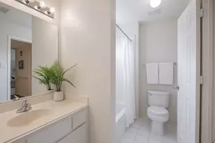 1303 Red Oak Ct, Sugar Land, TX 77479 - Photo 19