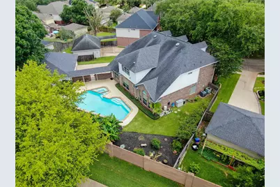1303 Red Oak Court, Sugar Land, TX 77479 - Photo 25