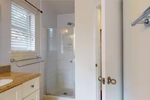 806 N Willow Dr, Houston, TX 77073 - Photo 29