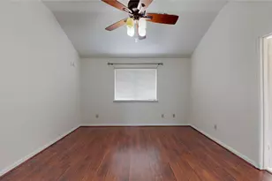 806 N Willow Dr, Houston, TX 77073 - Photo 21