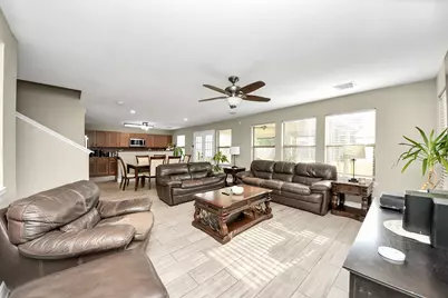 13915 Prosperity Ridge Drive, Houston, TX 77048 - Photo 9