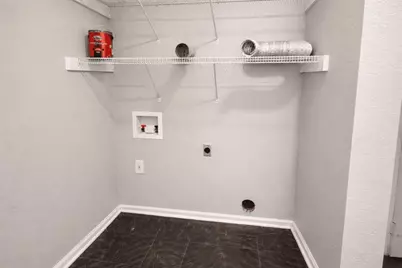 511 W Cleveland Street #1, Alvin, TX 77511 - Photo 13