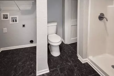 511 W Cleveland Street #1, Alvin, TX 77511 - Photo 11