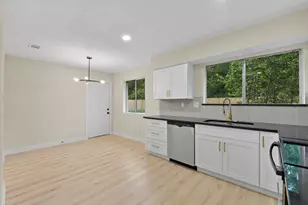 2322 Aprilmont Dr, Sugar Land, TX 77498 - Photo 15