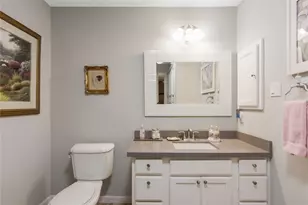 63 Hideaway Dr, Friendswood, TX 77546 - Photo 19