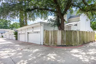 63 Hideaway Dr, Friendswood, TX 77546 - Photo 29