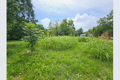 215 2nd Avenue N, Texas City, TX 77590 - Photo 9