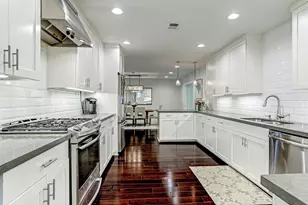 7715 Betty Jane Ln, Houston, TX 77055 - Photo 5