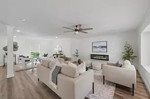 2807 Durban Dr, Houston, TX 77043 - Photo 9