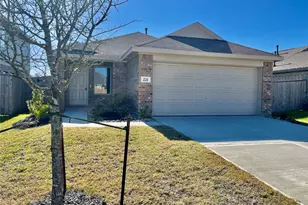 221 Crystal Bay Ln, Willis, TX 77378 - Photo 1