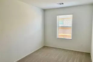 221 Crystal Bay Ln, Willis, TX 77378 - Photo 15