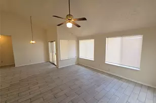 3930 Mohlerbruk Dr, Houston, TX 77066 - Photo 5