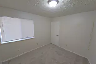 3930 Mohlerbruk Dr, Houston, TX 77066 - Photo 11