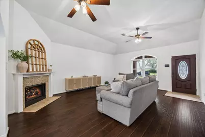 4502 Topaz Trail Drive, Sugar Land, TX 77479 - Photo 3